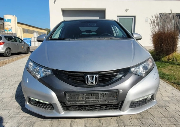 Honda Civic cena 49500 przebieg: 187000, rok produkcji 2013 z Nowy Wiśnicz małe 631